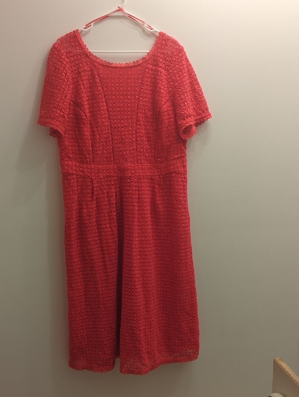 Boden Hibiscus Lace Short-Sleeve Midi Dress (US 18R)